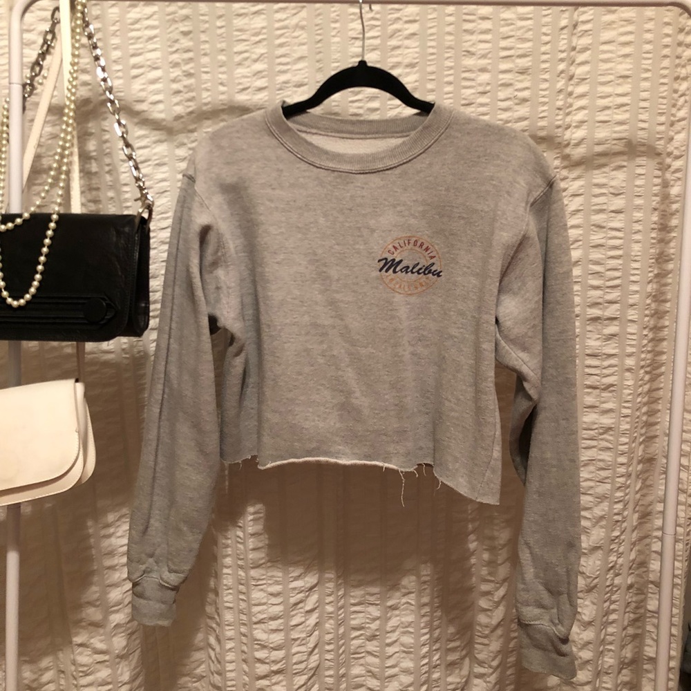 Brandy Melville crew neck crop top